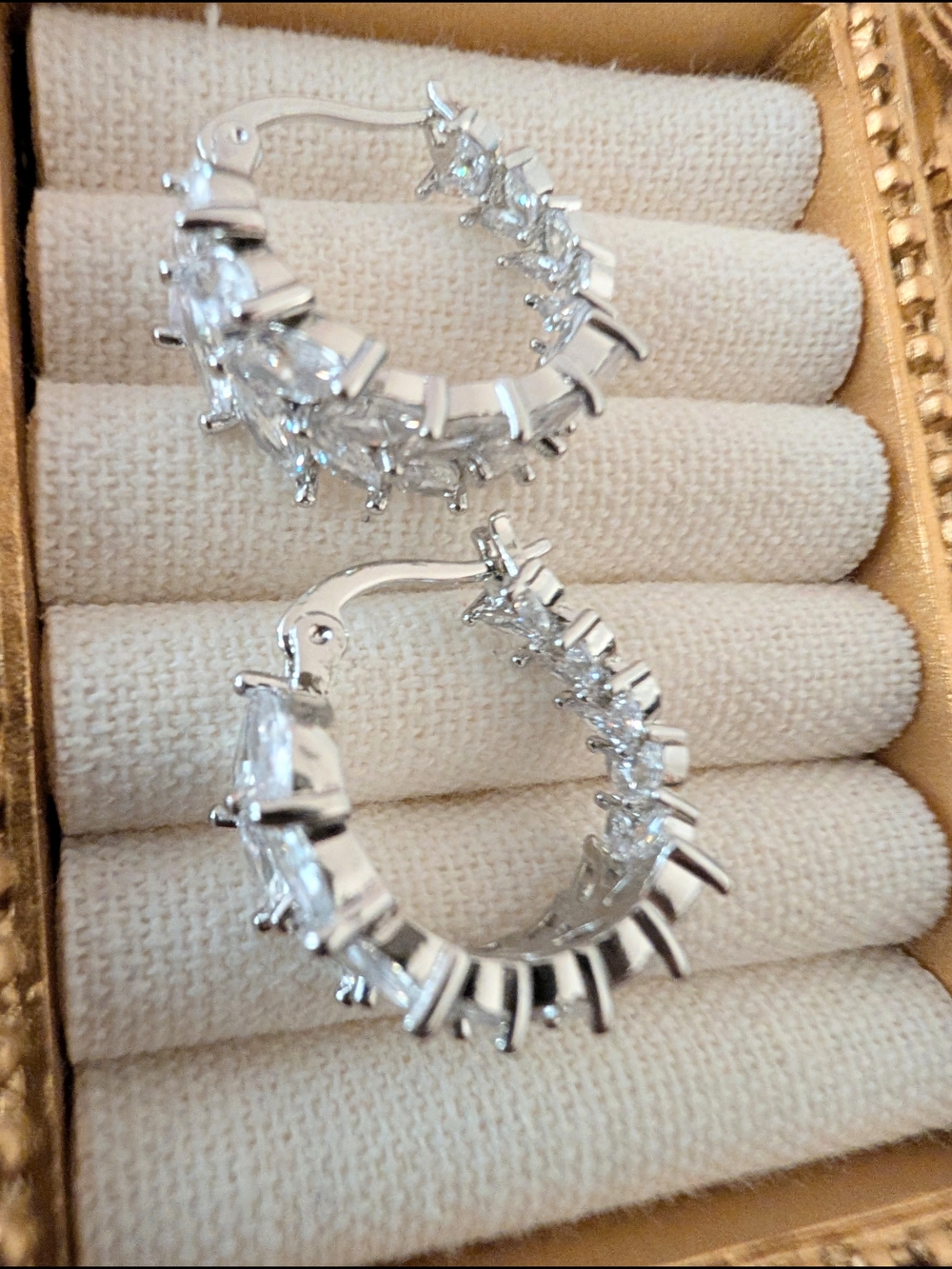 💎 Marquise Cluster CZ Cubic Zirconia Earrings 💎 - Picture 2 of 15
